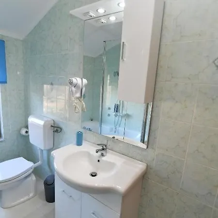 Appartement For Families With Children Opatija - Pobri, Opatija - 7890