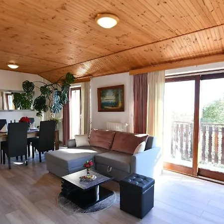Appartement For Families With Children Opatija - Pobri, Opatija - 7890