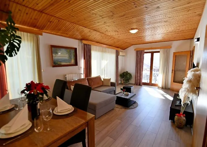 For Families With Children Opatija - Pobri, Opatija - 7890 Apartment