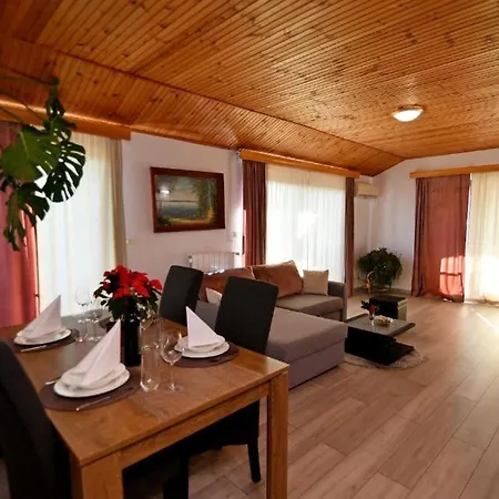 Lejlighed For Families With Children Opatija - Pobri, Opatija - 7890 Matulji